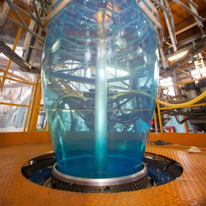 SquareImages_Blowing Laminated Glass Manufacturing with Aerovac Process Materials